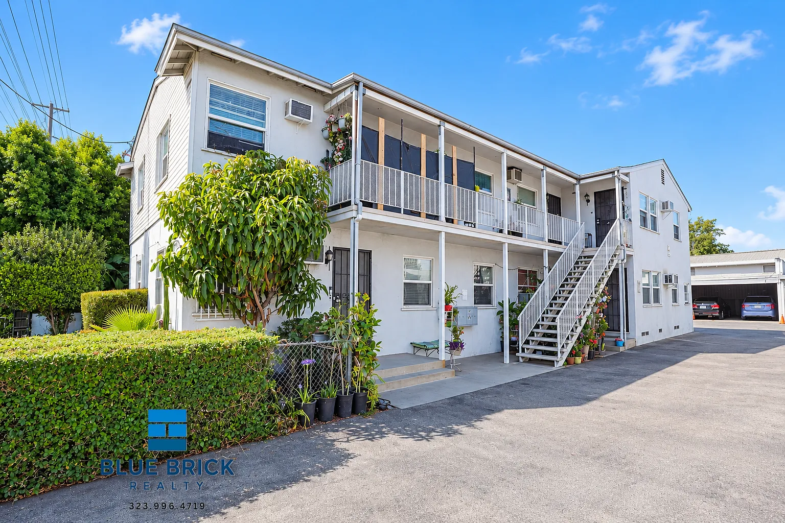 Great NoHo Find! 2-Bedroom with Parking & In-Unit A/C — Photo 3