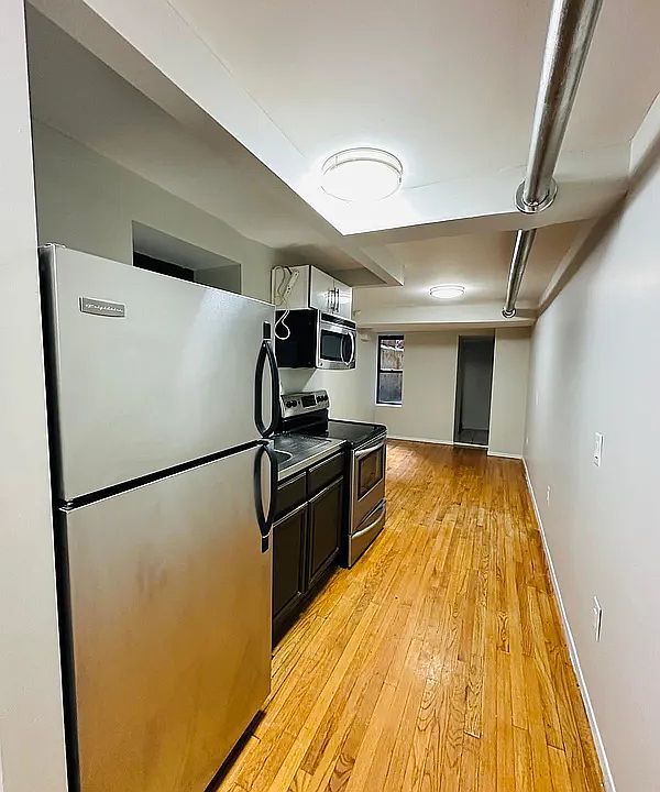 1st image of 327 W 21st St APT Llb