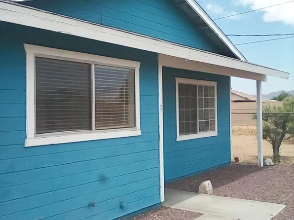 13231 Lakota Rd, Apple Valley, CA 92308