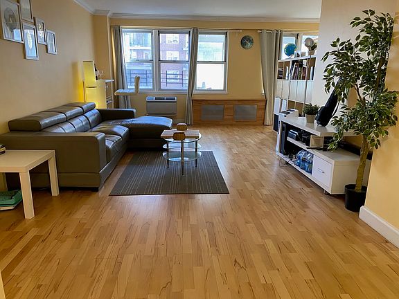 5th image of 4310 Kissena Blvd APT 10-B
