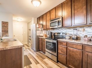 1311 Commons Cir, Saint Charles, MO