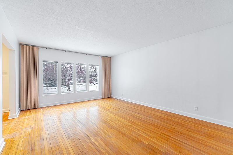 Winnipeg Apartment for rent - 2 Bedrooms — photo 24