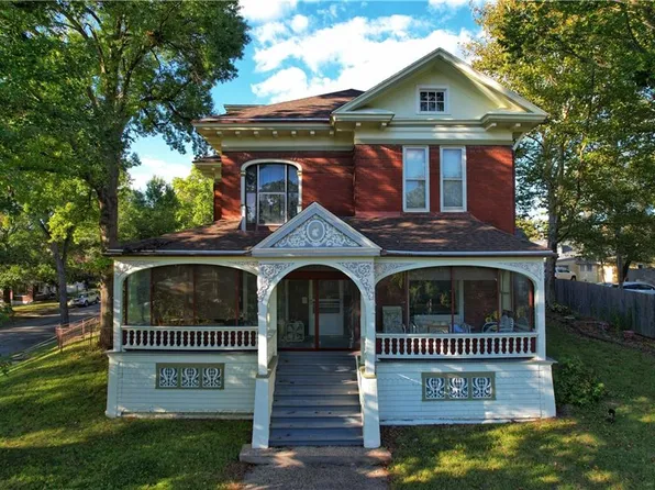 400 N 3rd St, Atchison, KS 66002