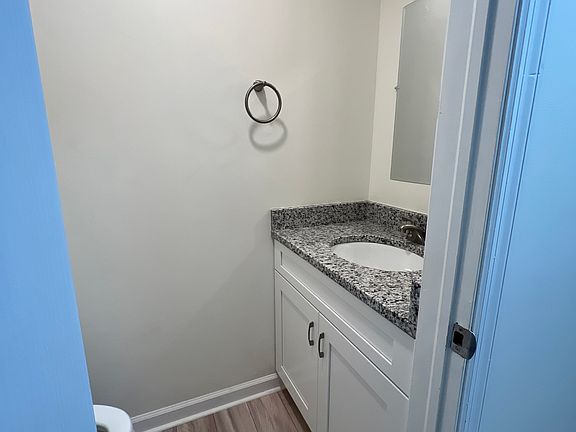 5th image of 276 Old Loudon Rd #29ce5bbf4