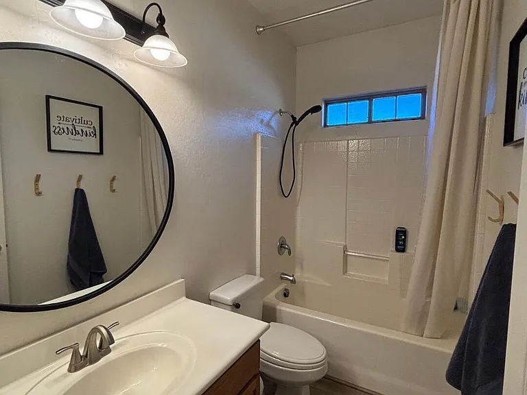 948 E Savannah Dr — Photo 17