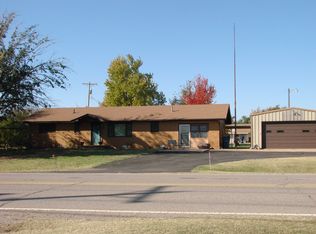 510 N Pioneer Rd, Helena, OK 73741