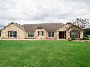 488 County Road 413, Blessing, TX 77465