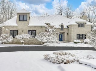 25 Coe Farm Rd, Montebello, NY 10901