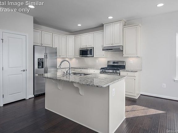 5th image of 6410 Brighton Park Dr Unit 21