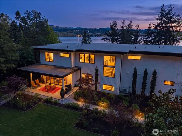 9818 SE 42nd Place, Mercer Island, WA 98040