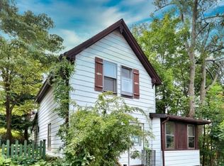 8 W Morris Ave, Mount Tabor, NJ 07878
