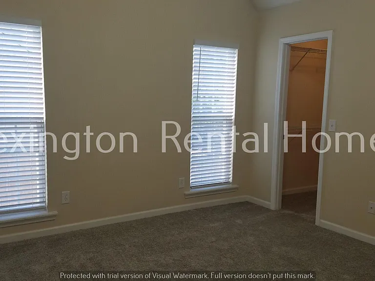 142 Savannah Hills Dr — Photo 7