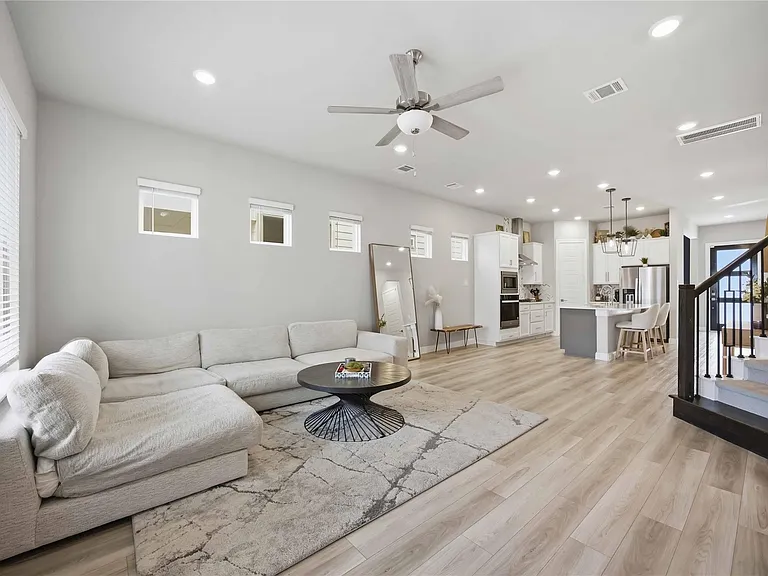8104 Morning Melody Dr — Photo 9