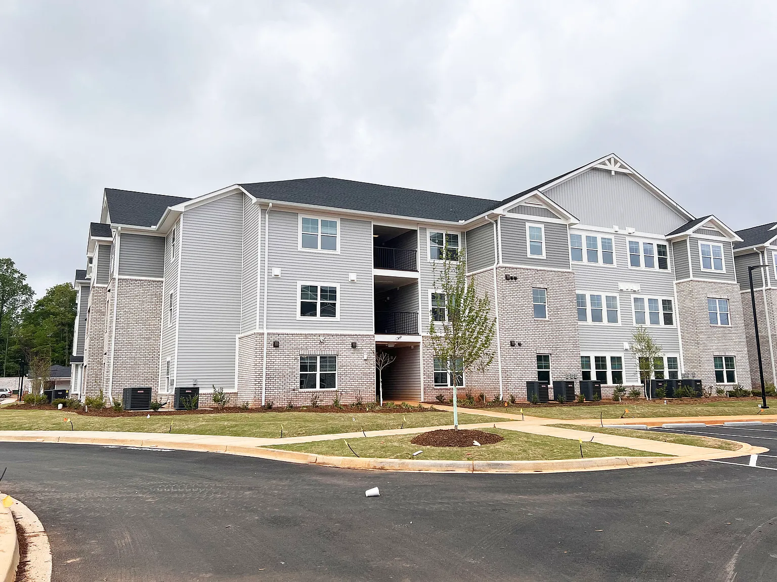 The Sullivan Apartments — Photo 2