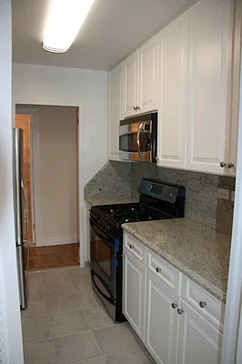 Rented by Michael K Namm Associates | media 42