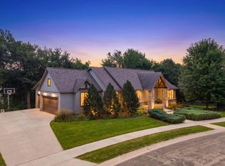1280 Fox Grove Pl SW, Rochester, MN 55902