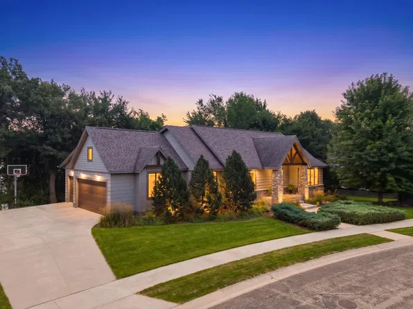 1280 Fox Grove Pl SW, Rochester, MN 55902