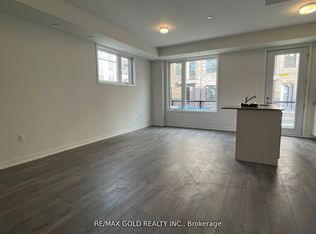 3556 Colonial Dr #2, Mississauga, ON L5L0B9