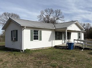 1511 Rogers Cir, Manchester, TN 37355