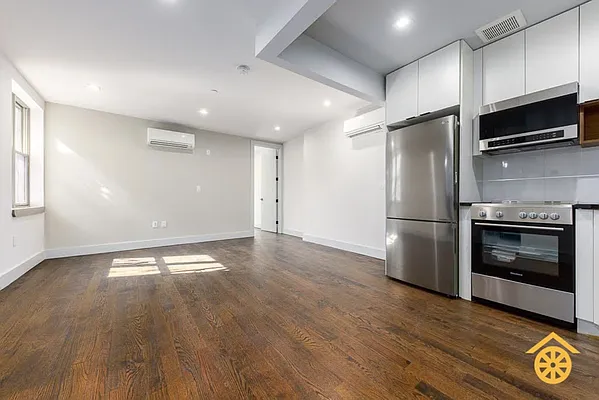 Rented by Reubel Group LLC | media 3