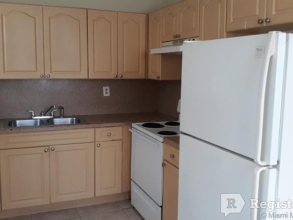 5th image of 15350 NE 14th Ct