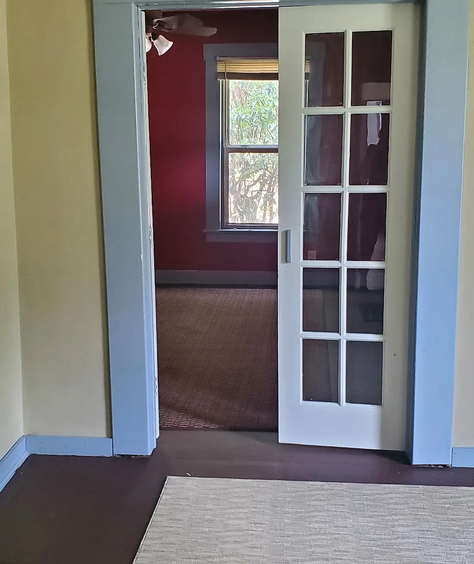Pequoig Ave, Athol — Photo 2