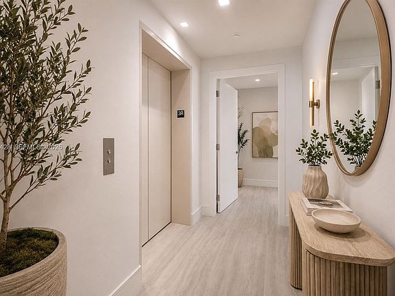 3rd image of 2411 Laguna Cir #306