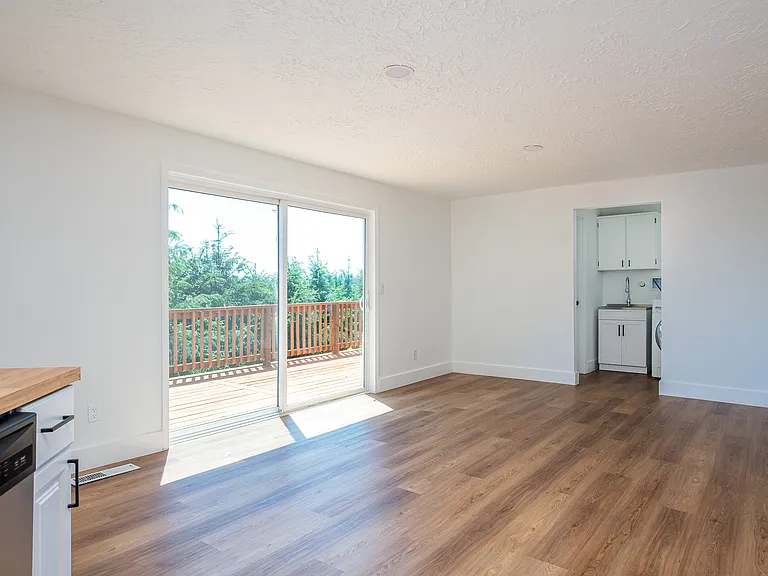 1115 NE 63rd St — Photo 37