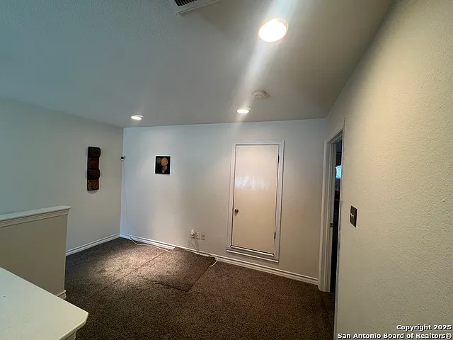 610 Renoir — Photo 21