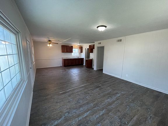 3rd image of 2714 S McClure St