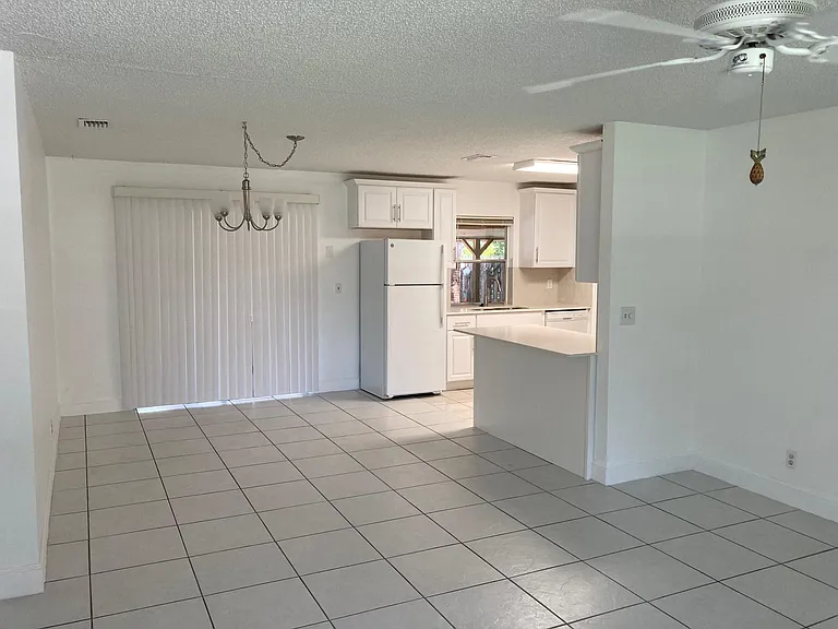 9627 SE Crest Ct — Photo 4