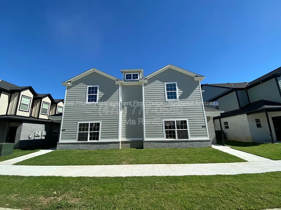 798 S Amarillo Ave #2