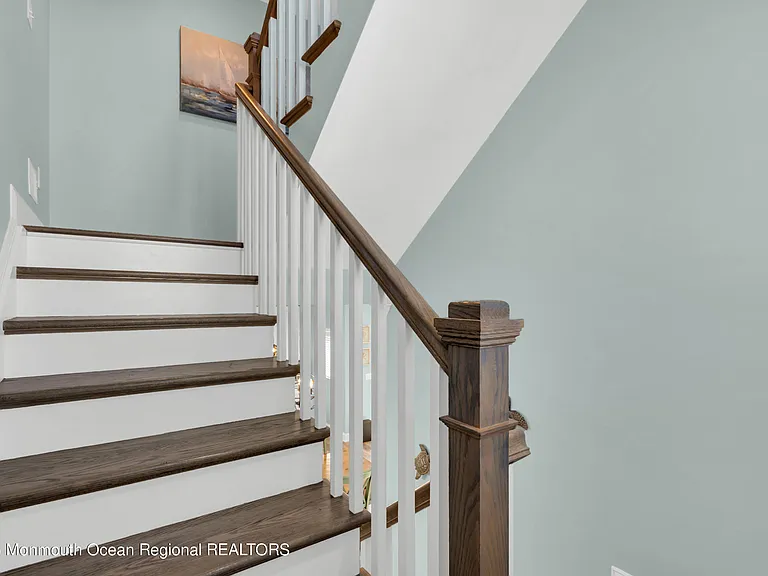 411 Harding Ave — Photo 29
