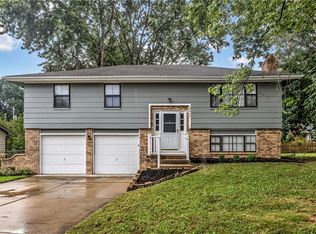 15917 W 152nd St, Olathe, KS 66062