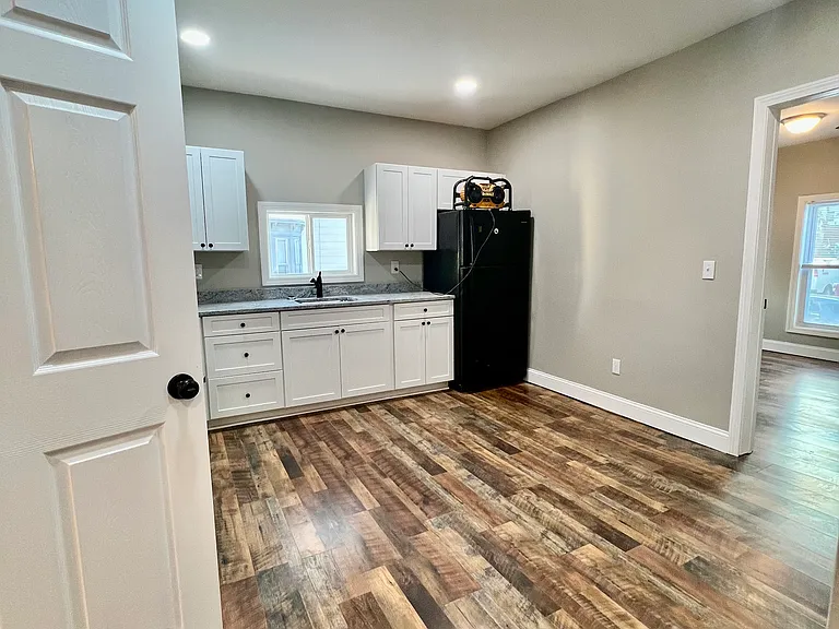 76 Mount Vernon St #1 — Photo 3