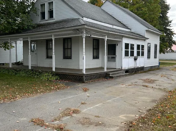 34 Henderson Street, Brownville, ME 04414
