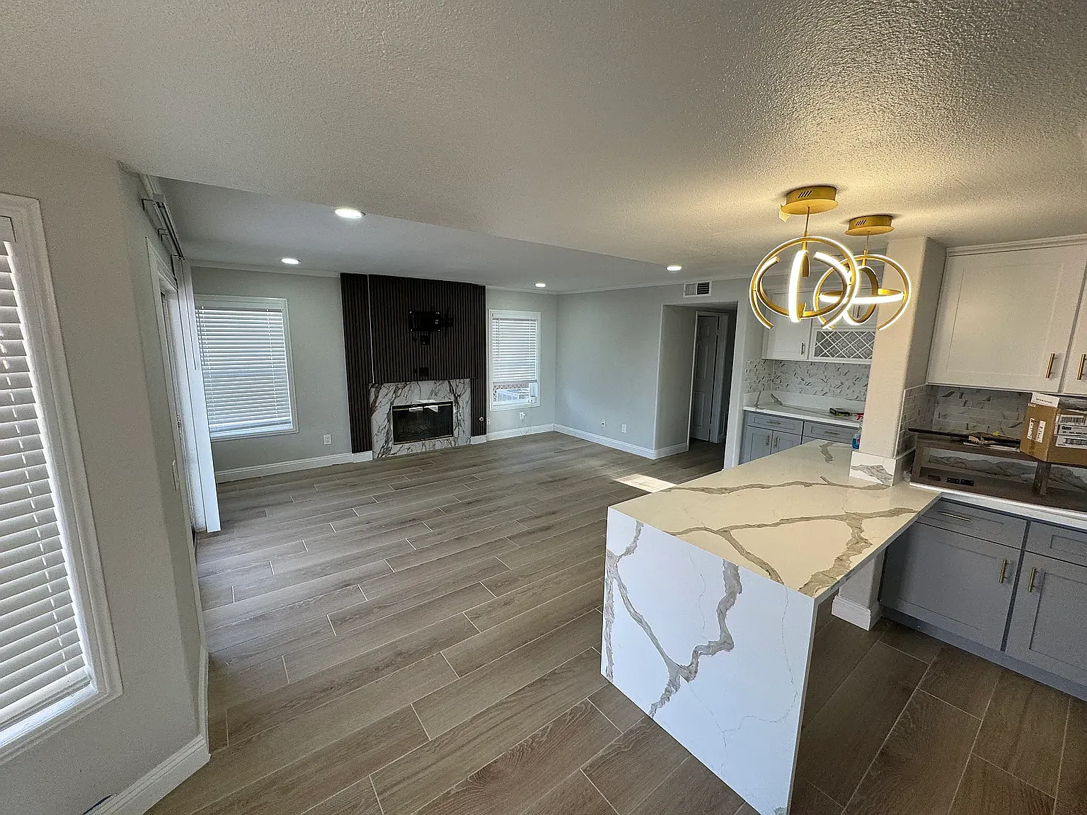 5 bed, 2328 sqft, $2,700 — Photo 4