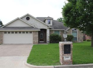 2916 Cherokee Ln, Woodway, TX 76712