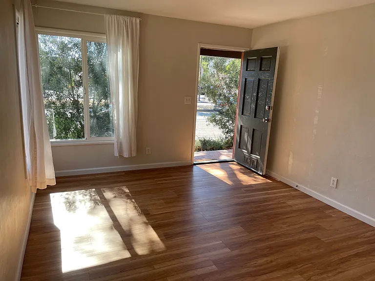 1727 San Pablo Ave — Photo 8