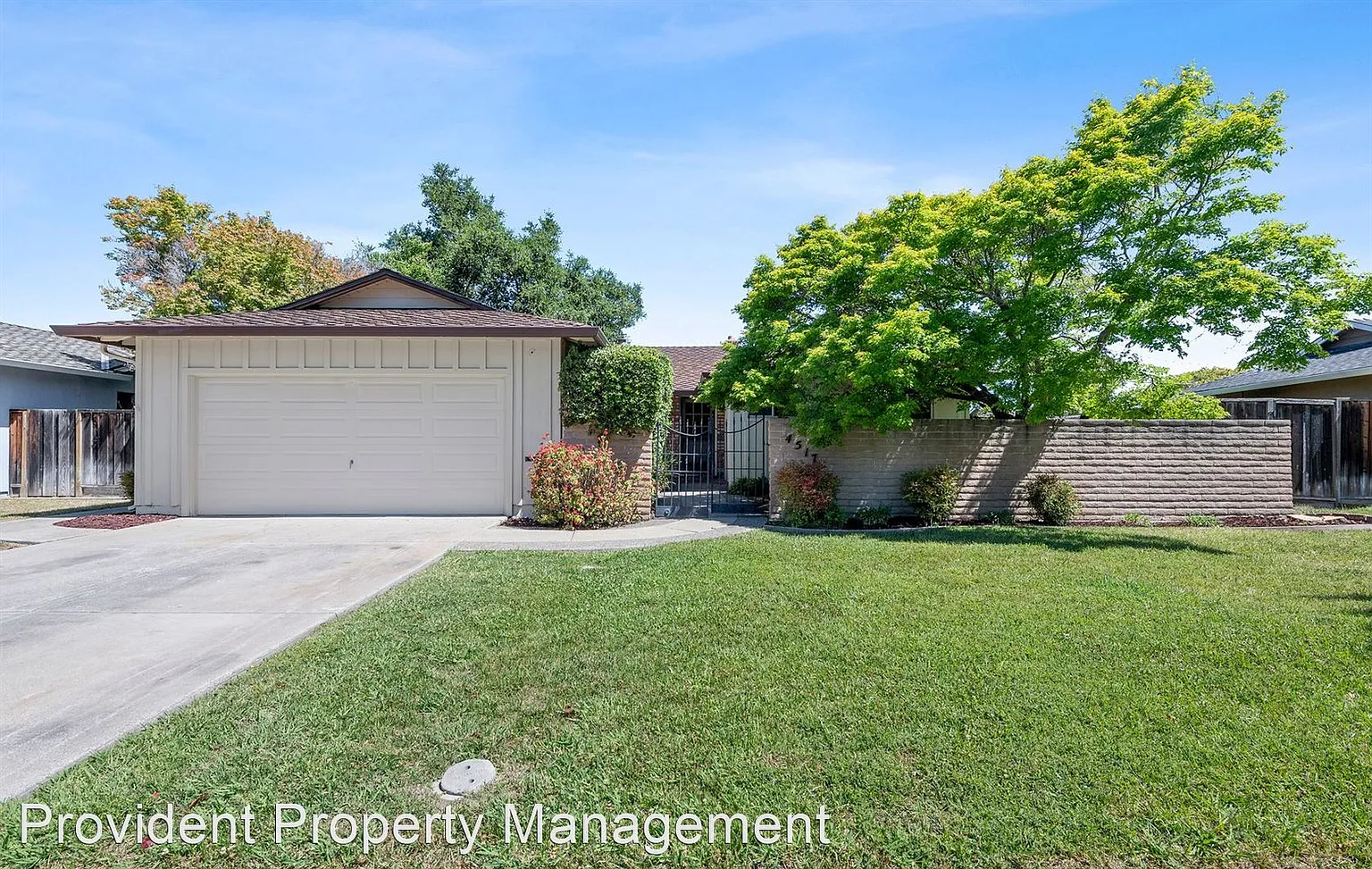 4517 Catalina Dr photo 1