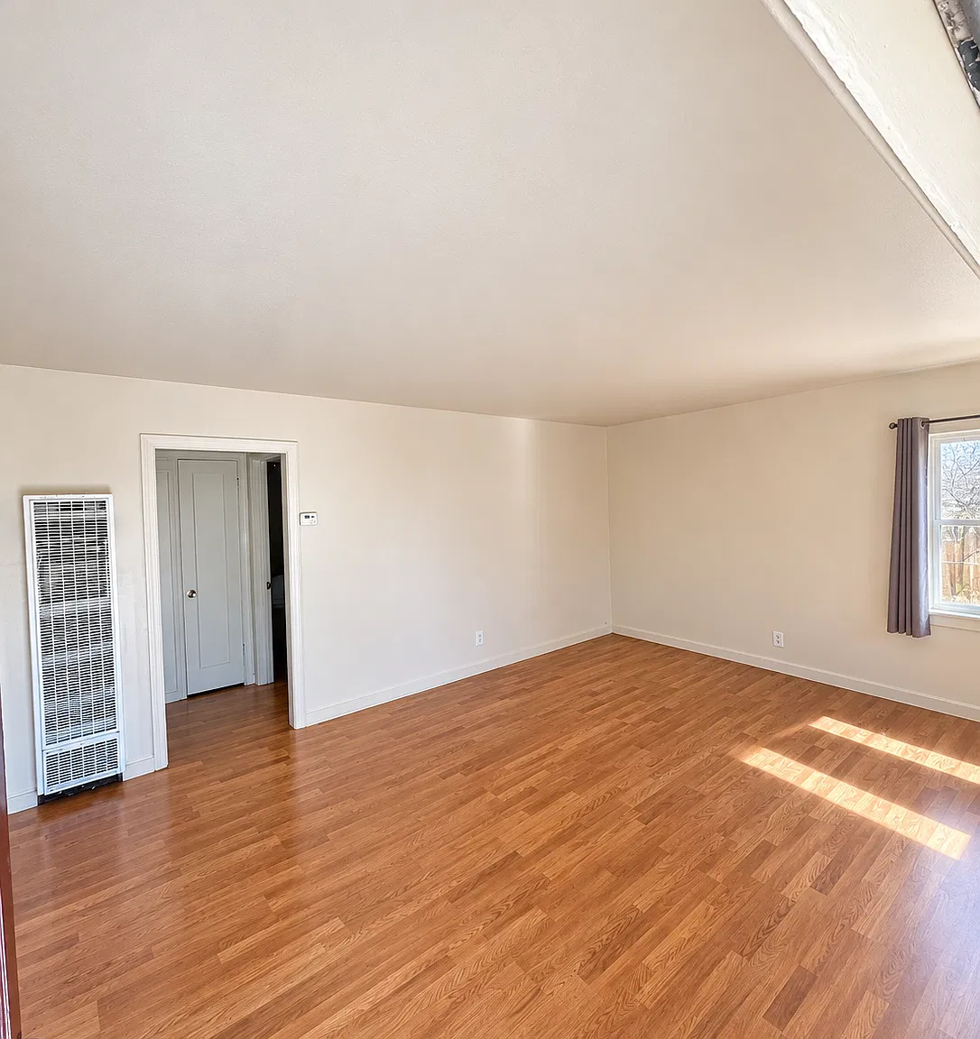 2 bed, $2,600 — Photo 2