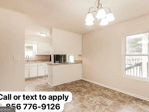 4th image of 2328 Rutherford Ave