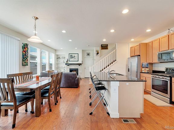 Beautiful Open Kitchen and dining area