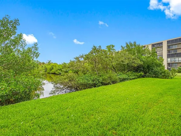 900 Cove Cay Dr Unit 1F, Clearwater, FL 33760