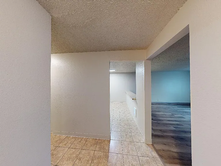 240 W Furnish Ave #12 — Photo 4