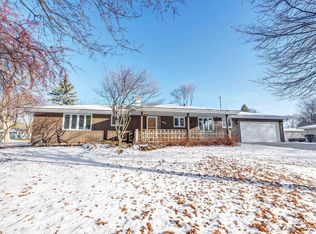 2900 S East St, Appleton, WI 54915