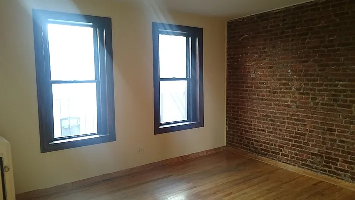 Rented by Avanta Service Center | media 12