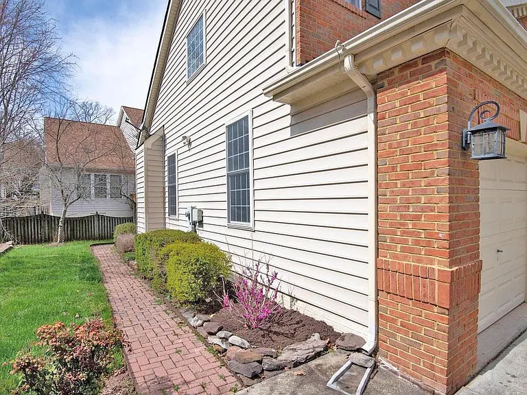 12982 Highland Oaks Ct — Photo 14