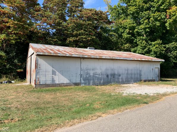2592 S Walker Ramp Rd, Rockville, IN 47872