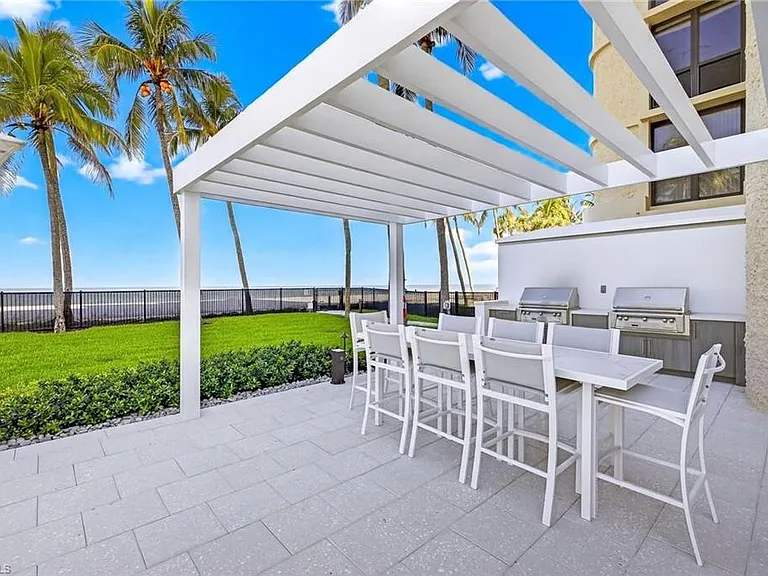 4001 Gulf Shore Blvd N #Penthouse 4 — Photo 26